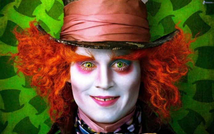 Johnny Depp nel film Alice Through the Looking Glass