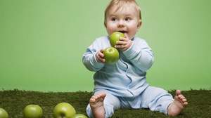 Per prevenire l'alitosi, la nutrizione deve essere equilibrata.