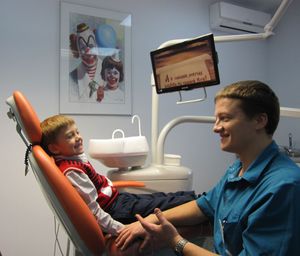 Descrizione delle cause della fluorizzazione dei denti nei bambini e metodi