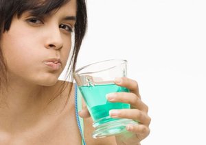 Come sbarazzarsi di un mal di denti