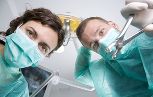 Quanto costa rimuovere un dente del giudizio